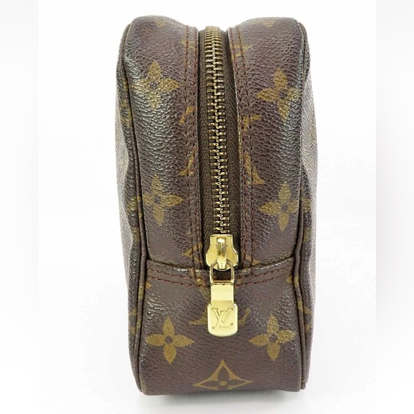 Louis Vuitton Monogram Brown Toiletry Bag - Picture 3 of 16